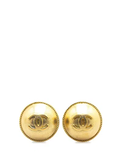 Pre-owned Chanel 1995 Gold Plated Cc Clip On Earrings Costume Earrings