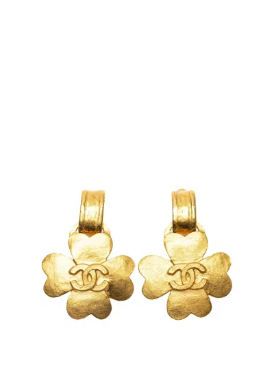 Pre-owned Chanel 1995 Gold Plated Cc Clover Clip On Earrings Costume Earrings