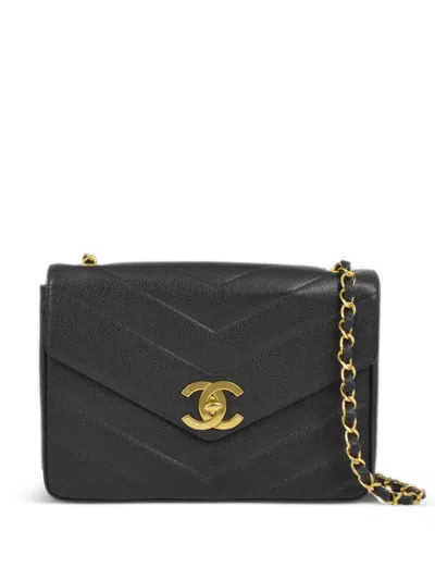 Pre-owned Chanel 1995 Jumbo Classic Flap Shoulder Bag In Black