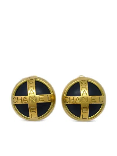 Pre-owned Chanel 1995 Logo-engraved Clip-on Earrings In Gold