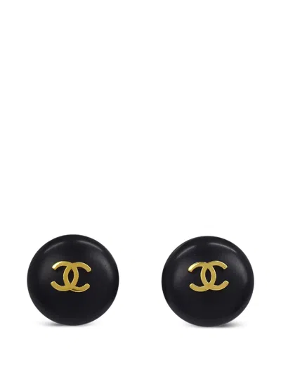 Pre-owned Chanel 1995 Logo-plaque Clip-on Earrings In Black