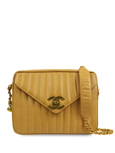 Pre-owned Chanel 1995 Mademoiselle-quilted Shoulder Bag In Yellow