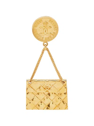 Pre-owned Chanel 1995 Rue Cambon Cc Medallion Brooch In Gold