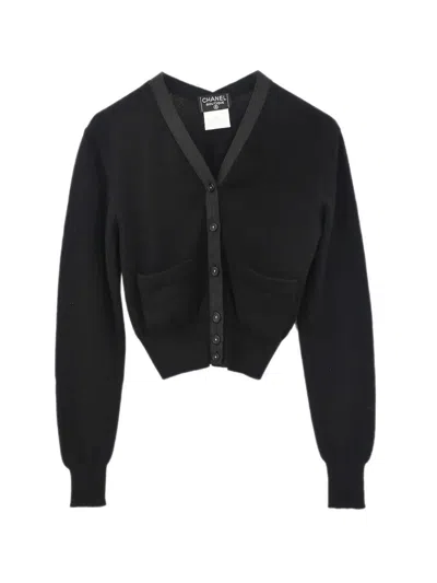 Pre-owned Chanel 1995 V-neck Pocket Cardigan In Black