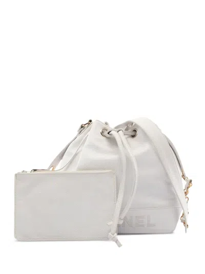 Pre-owned Chanel 1996-1997 Logo-print Bucket Bag In White