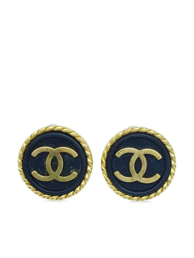 Pre-owned Chanel 1996 Cc Button Clip-on Earrings In Gold