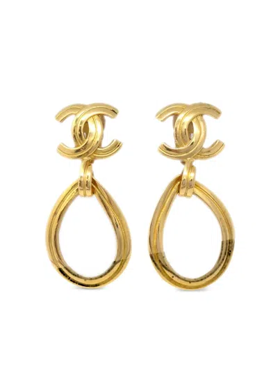 Pre-owned Chanel 1996 Cc Dangle Clip-on Earrings In Gold