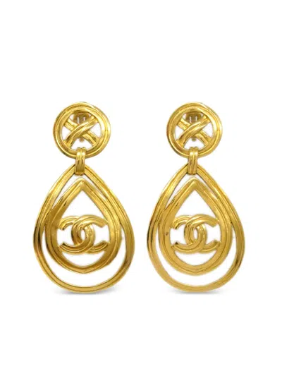 Pre-owned Chanel 1996 Cc Drop Clip-on Earrings In Gold