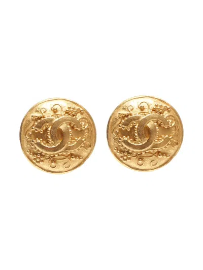 Pre-owned Chanel 1996 Cc-engraved Clip-on Earrings In Gold