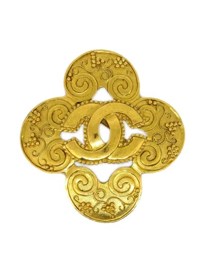 Pre-owned Chanel 1996 Cc Flower Brooch In 金色