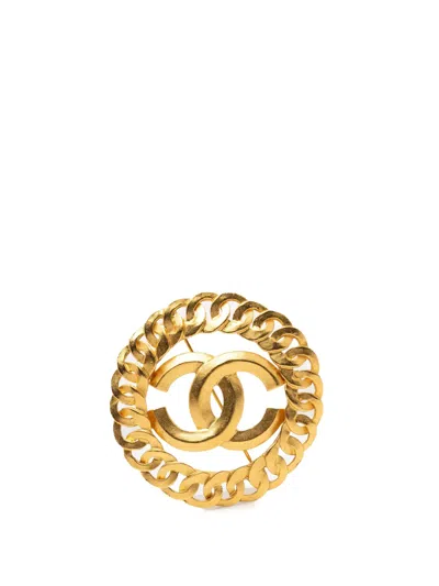 Pre-owned Chanel 1996 Cc Gold Plated Chain Link Brooch Costume Brooch