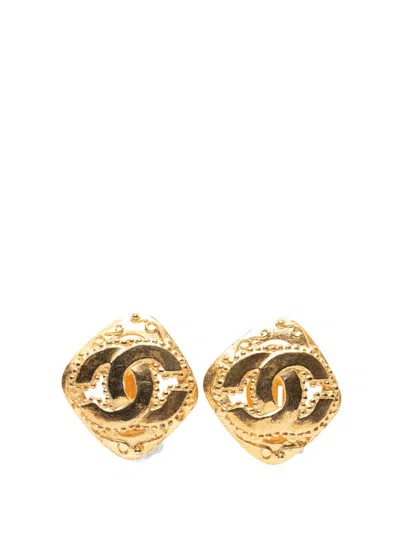 Pre-owned Chanel 1996 Cc Gold Plated Clip On Earrings Costume Earrings