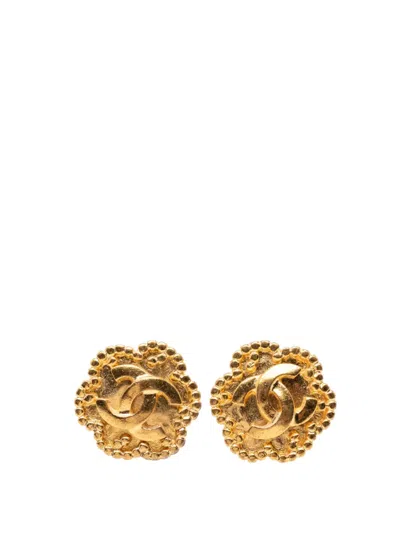 Pre-owned Chanel 1996 Cc Gold Plated Flower Clip On Earrings Costume Earrings