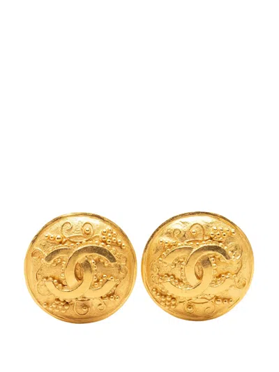 Pre-owned Chanel 1996 Cc Gold Plated Grapevine Round Clip On Earrings Costume Earrings