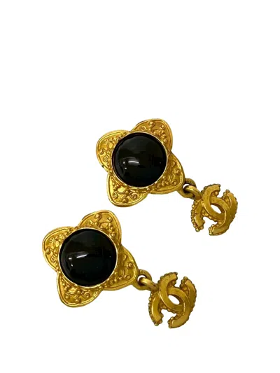 Pre-owned Chanel 1996 Cc Gold Plated Gripoix Flower Drop Clip On Earrings Costume Earrings In Black