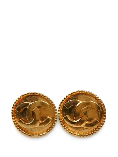 Pre-owned Chanel 1996 Cc Gold Plated Round Clip On Earrings Costume Earrings