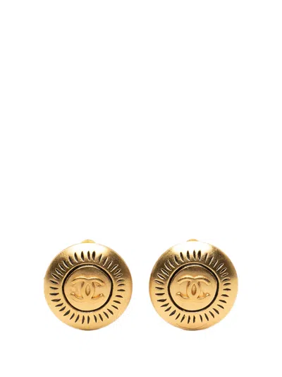 Pre-owned Chanel 1996 Cc Gold Plated Round Clip On Earrings Costume Earrings