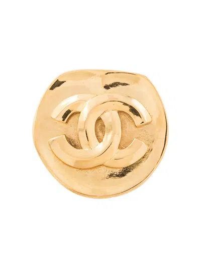 Pre-owned Chanel 1996 Cc Logo Brooch In Gold