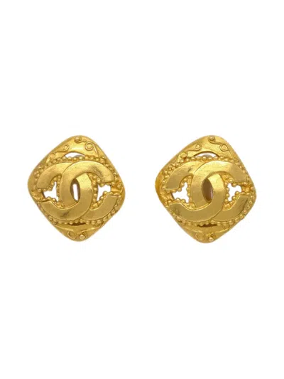 Pre-owned Chanel 1996 Cc Rhombus Clip-on Earrings In 金色