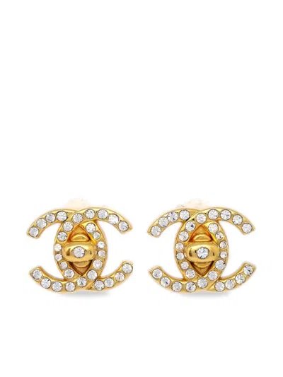 Pre-owned Chanel 1996 Cc Turnlock Clip-on Earrings In Gold