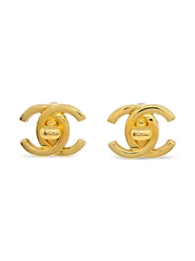 Pre-owned Chanel 1996 Cc Turnlock Earrings In Gold