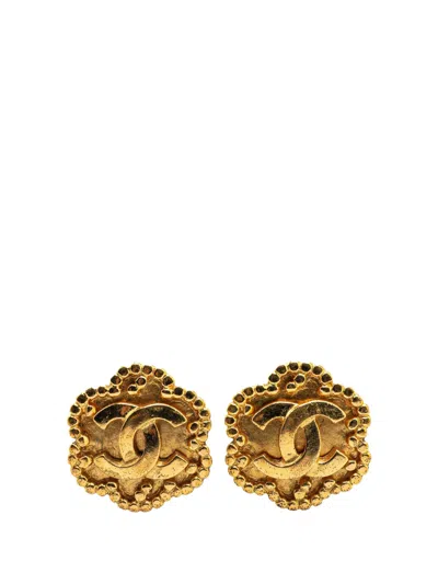Pre-owned Chanel 1996 Gold Plated Cc Flower Clip On Earrings Costume Earrings