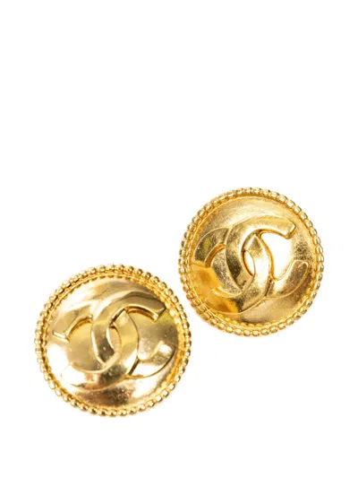 Pre-owned Chanel 1996 Interlocking Cc Earrings In Gold