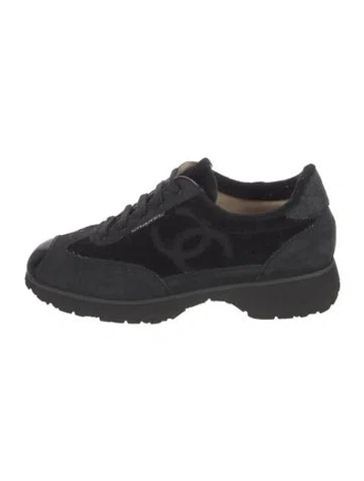Pre-owned Chanel 1996 Interlocking Cc Logo Athletic Sneakers In White