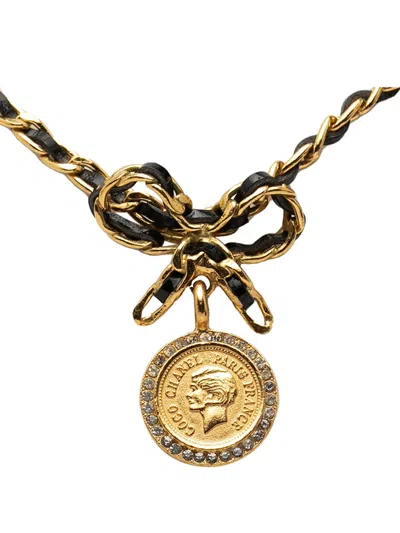Pre-owned Chanel 1996 Leather And Gold Plated Medallion Bow Pendant Necklace Costume Necklace In Black