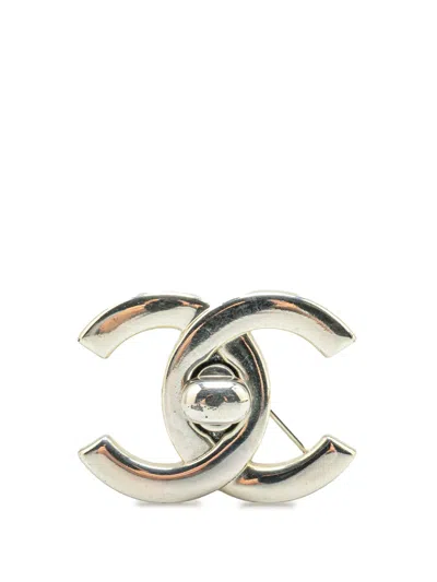 Pre-owned Chanel 1996 Silver Cc Turn-lock Brooch Costume Brooch