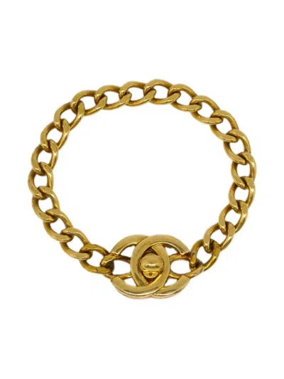 Pre-owned Chanel 1996 Turnlock Bracelet In 金色