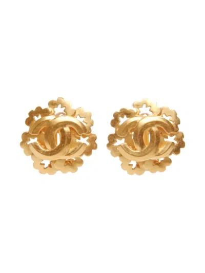 Pre-owned Chanel 1996s  Cc Mark Clip-on Earrings In Gold
