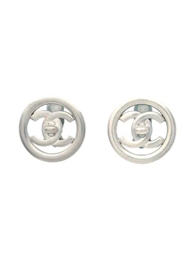Pre-owned Chanel 1997 Cc Clip-on Earrings In Silver