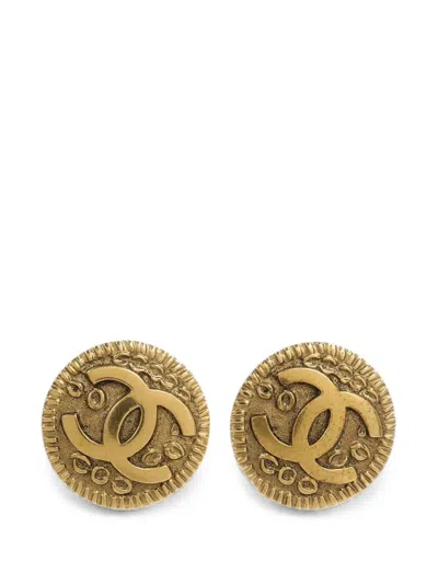 Pre-owned Chanel 1997 Cc Clip-on Earrings In Gold