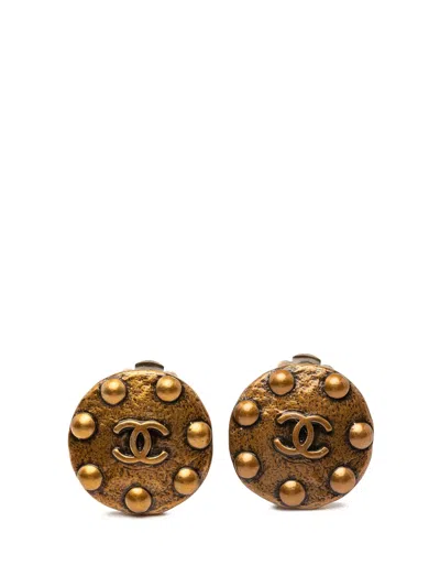 Pre-owned Chanel 1997 Cc Gold Plated Disk Clip On Earrings Costume Earrings