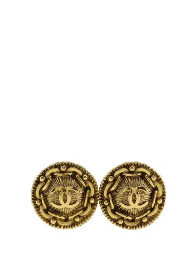 Pre-owned Chanel 1997 Cc Gold Plated Medallion Clip On Earrings Costume Earrings