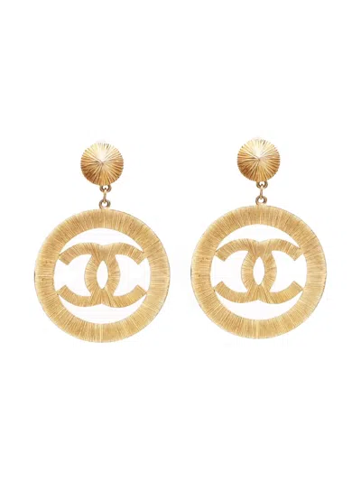 Pre-owned Chanel 1997 Cc Logo Clip-on Earrings In Gold