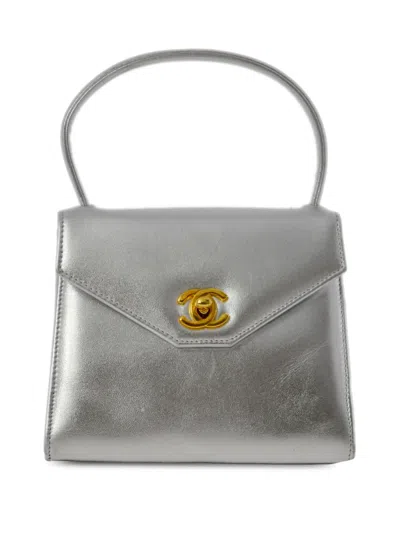 Pre-owned Chanel 1997 Cc Turn-lock Handbag In Silver
