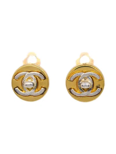 Pre-owned Chanel 1997 Cc Turnlock Clip-on Earrings In Gold