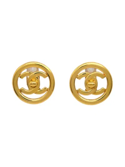 Pre-owned Chanel 1997 Cc Turnlock Clip-on Earrings In Gold