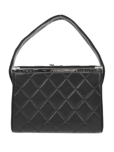 Pre-owned Chanel 1997 Diamond-quilted Leather Handbag In Black