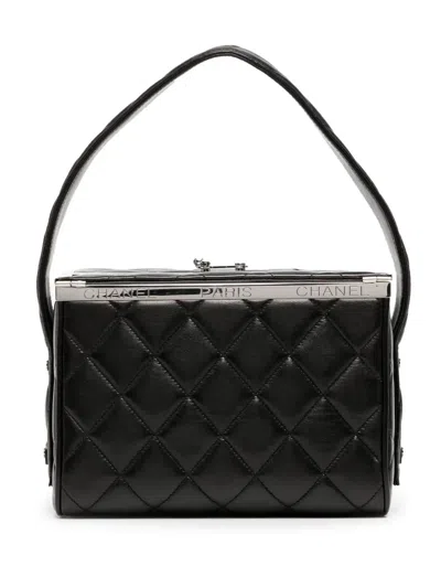 Pre-owned Chanel 1997 Diamond-quilted Metal Frame Handbag In Black