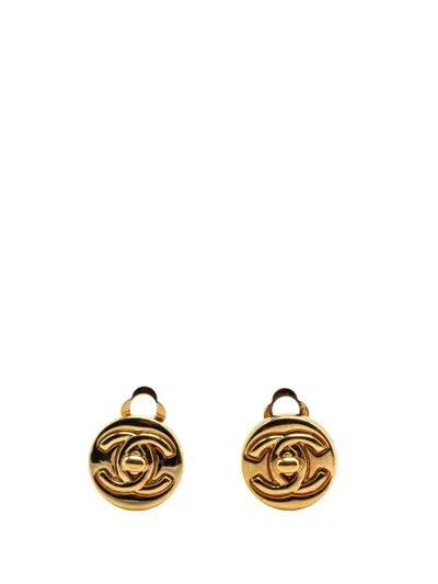 Pre-owned Chanel 1997 Gold Plated Cc Round Clip On Earrings Costume Earrings