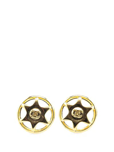 Pre-owned Chanel 1997 Gold Plated Cc Round Star Clip On Earrings Costume Earrings