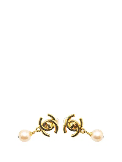 Pre-owned Chanel 1997 Gold Plated Cc Turnlock Faux Pearl Drop Clip On Earrings Costume Earrings In 金色