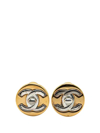 Pre-owned Chanel 1997 Gold Plated Cc Turnlock Round Clip On Earrings Costume Earrings
