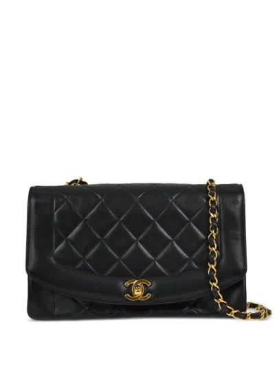 Pre-owned Chanel 1997 Medium Diana Shoulder Bag In Black