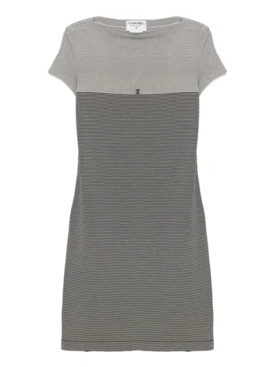 Pre-owned Chanel 1997 Short-sleeved Dress In Black