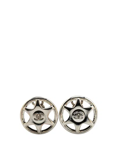 Pre-owned Chanel 1997 Silver Cc Round Star Clip On Earrings Costume Earrings
