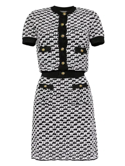 Pre-owned Chanel 1997 Skirt Set In Black